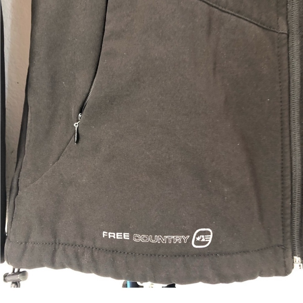Free Country black Softshell Jacket - Picture 3 of 16